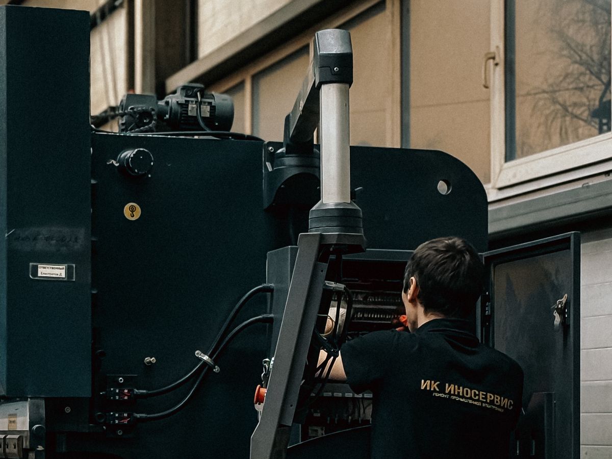 Metal parçalarda yüzey işlem ve toz boya hazırlığı